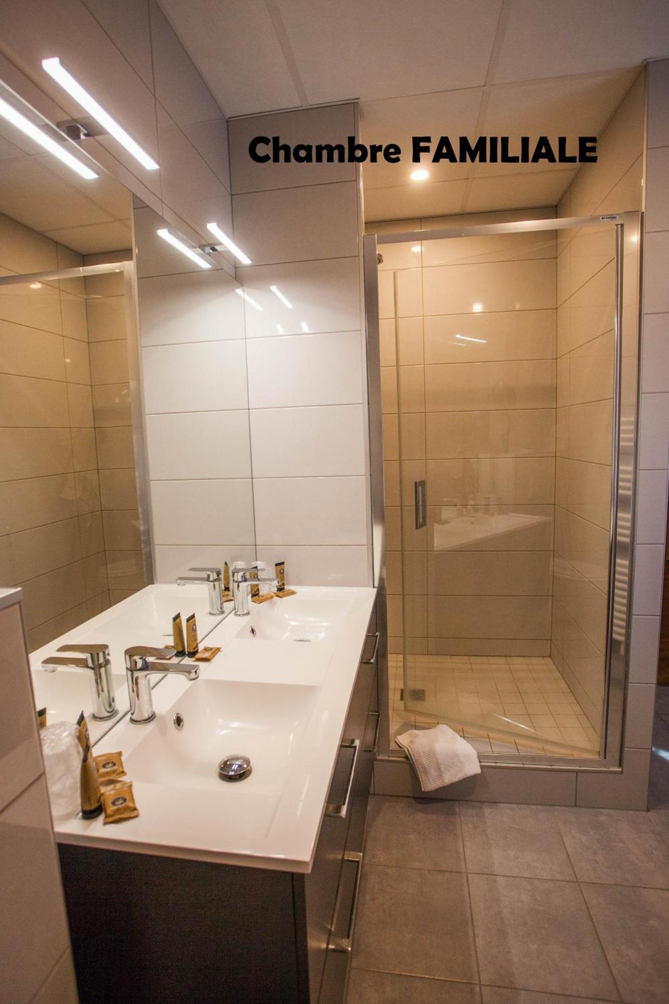 Hotel Terminus - Pizzeria Pizz'A Gogo - Salle De Sport - Face A La Gare Lons-le-Saunier Luaran gambar